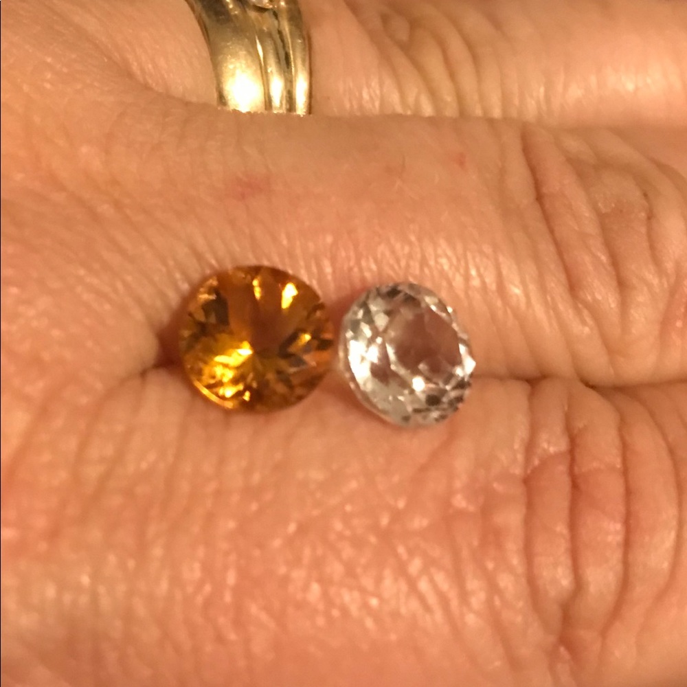 Genuine gemstones set